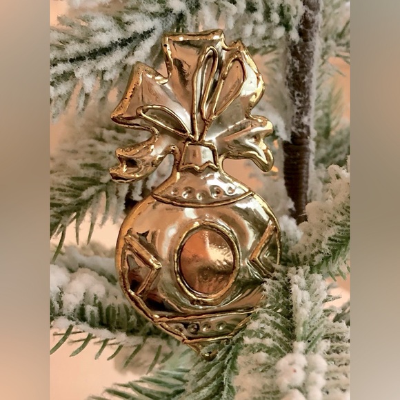 Vintage Mixed Metals Ornament Shape Brooch/Pendant - Picture 8 of 11